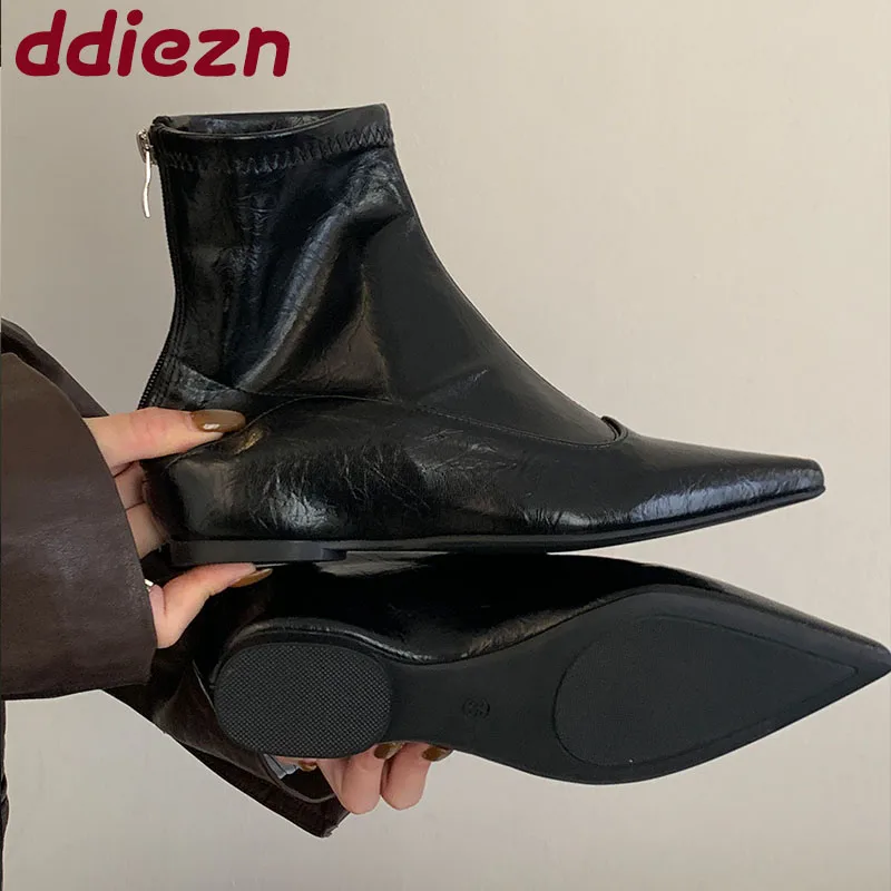 Новая модная обувь, увеличивающая рост, женские ботильоны, современные ботинки, женские эластичные короткие ботинки с острым носком, женская обувь на молнии
Новая модная обувь, увеличивающая рост, женские ботильоны, современные ботинки, женские эластичные короткие ботинки с острым носком, женская обувь на молнии