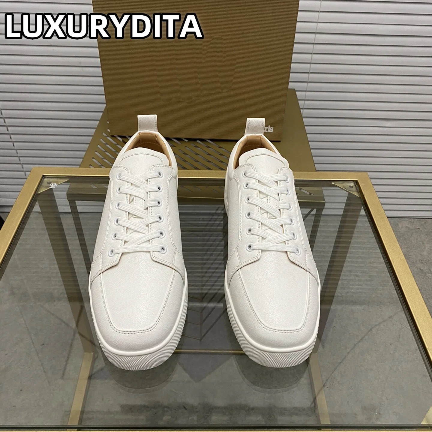 Top Quality Womens Trendy Casual Tennis Shoes Luxury Mens Real Leather Sneakers 35-48 Designr Rivet Red Sole Lovers Shoes M0162
Top Quality Womens Trendy Casual Tennis Shoes Luxury Mens Real Leather Sneakers 35-48 Designr Rivet Red Sole Lovers Shoes M0162