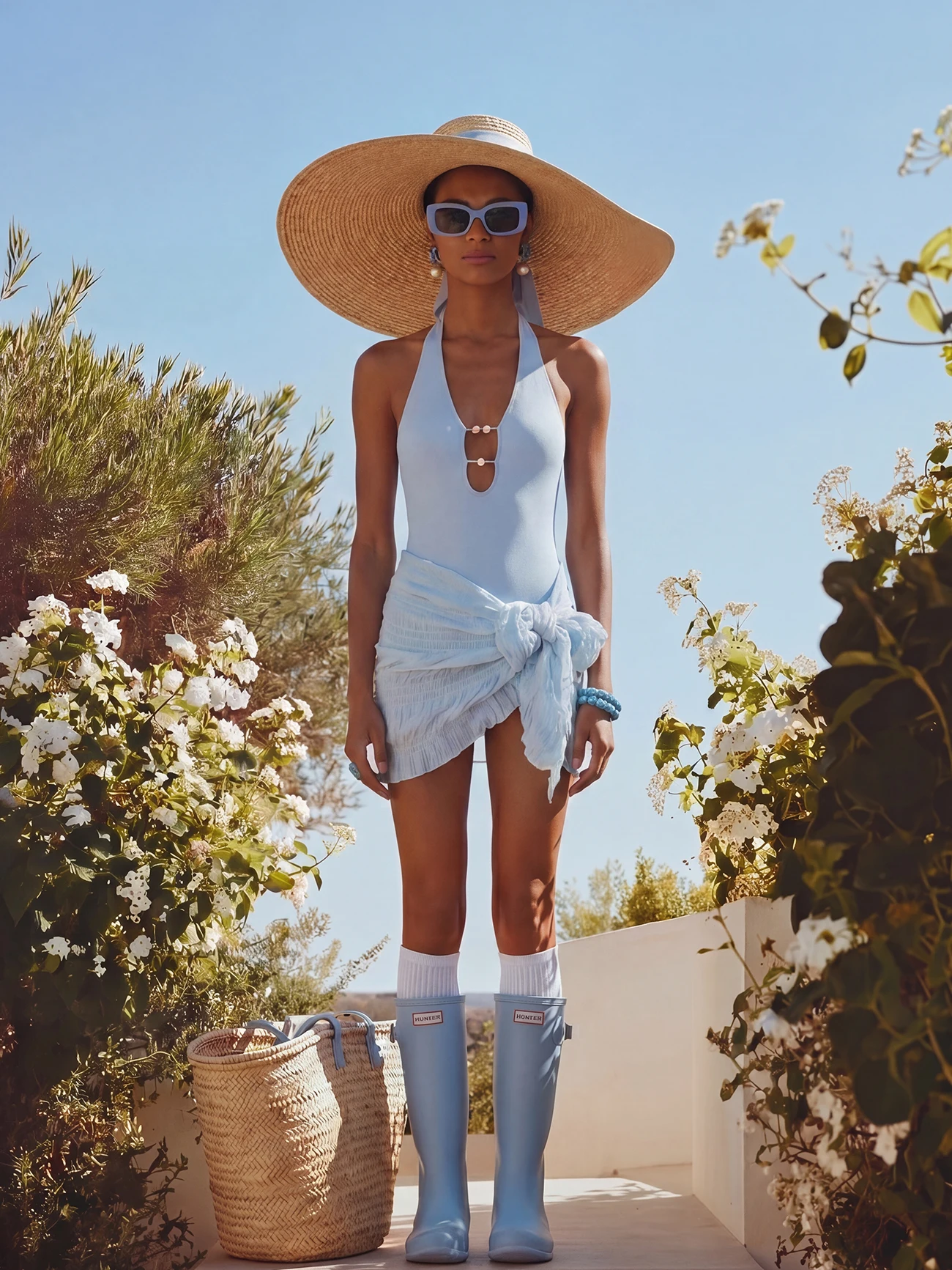 Sexy Backless One-Piece Swimsuit Pure Desire Style Thermal Beach Vacation Cover-Up Women's High Elasticity Nylon Lycra Polyester
Sexy Backless One-Piece Swimsuit Pure Desire Style Thermal Beach Vacation Cover-Up Women's High Elasticity Nylon Lycra Polyester