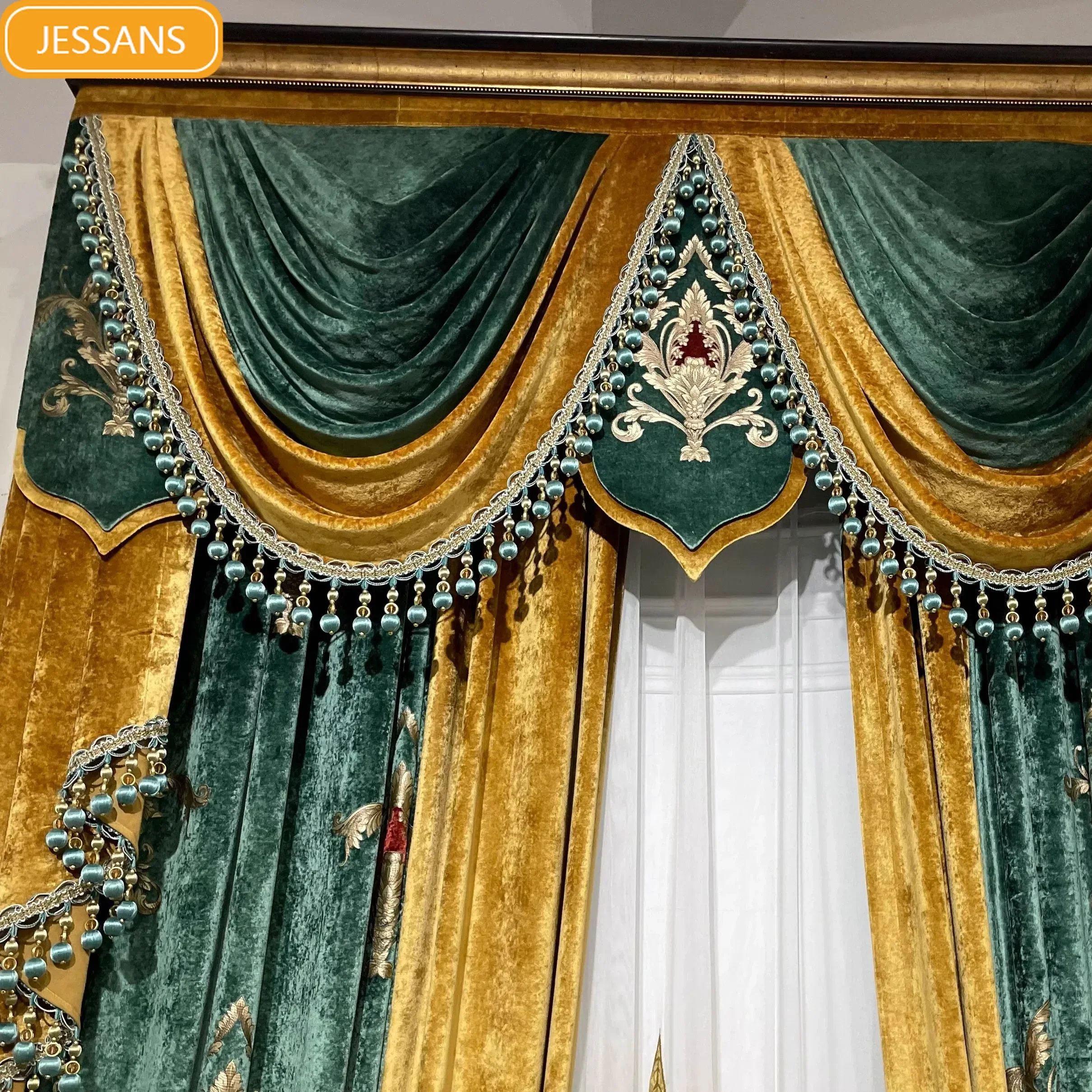 Винтажные темно-зеленые бархатные золотые лоскутные шторы с вышивкой для гостиной, спальни, балкона, виллы, индивидуальная балдахин
Винтажные темно-зеленые бархатные золотые лоскутные шторы с вышивкой для гостиной, спальни, балкона, виллы, индивидуальная балдахин