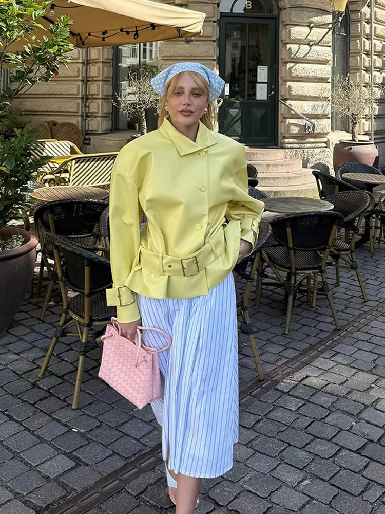 Solid Yellow Stand-up Neck Belt Leather Coat Women Fashionable Long Sleeve High Street Coats Chic Daily Lady Commuting Outerfits
Solid Yellow Stand-up Neck Belt Leather Coat Women Fashionable Long Sleeve High Street Coats Chic Daily Lady Commuting Outerfits