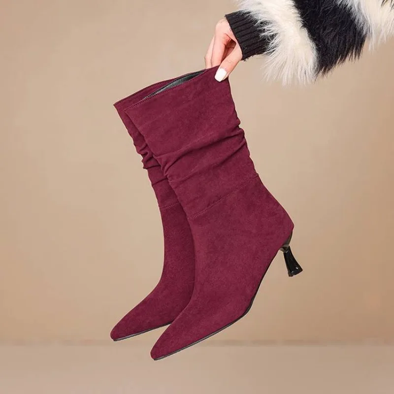 Autumn and Winter New Style Fashion High-heeled Women's Boots Solid Color Pointed End Sexy Pleated Thin Heels Women's Boots
Autumn and Winter New Style Fashion High-heeled Women's Boots Solid Color Pointed End Sexy Pleated Thin Heels Women's Boots