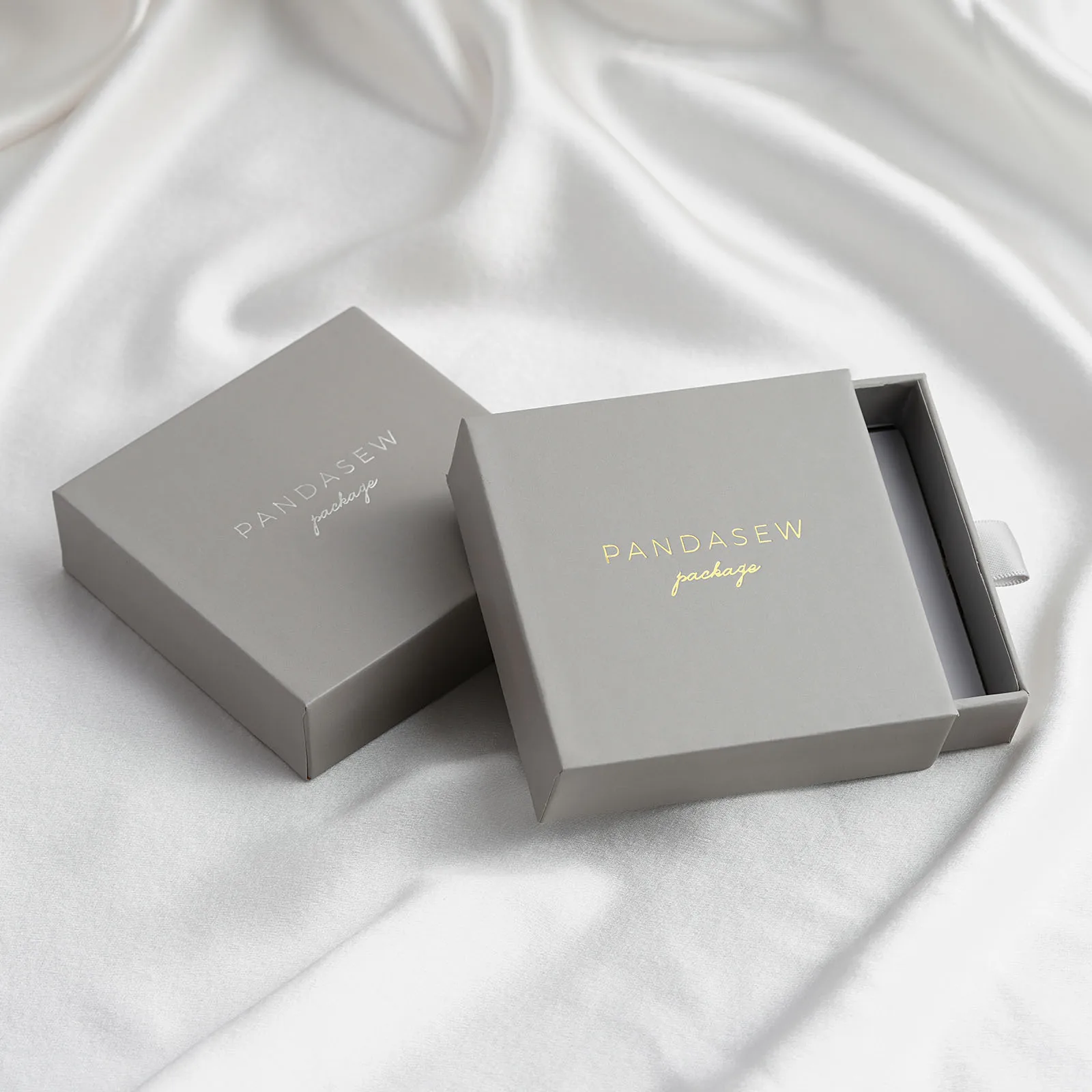 Paper Jewelry Packaging Box, Gray, Luxury Bracelet, Pendant, Ring, , Wedding, Birthday Party, Shower, Custom Logo, 1200G, 20Pcs
Paper Jewelry Packaging Box, Gray, Luxury Bracelet, Pendant, Ring, , Wedding, Birthday Party, Shower, Custom Logo, 1200G, 20Pcs