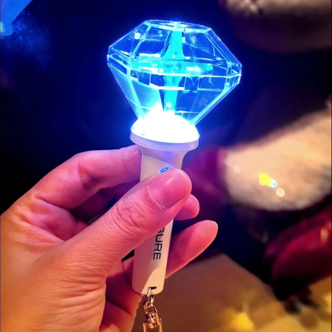 SKZOO stray kids Hot Sale kpop 2nd Gen Mini Lightstick Keychain Glowing Pendant Choi Hyunsuk Merch TREASURE
SKZOO stray kids Hot Sale kpop 2nd Gen Mini Lightstick Keychain Glowing Pendant Choi Hyunsuk Merch TREASURE