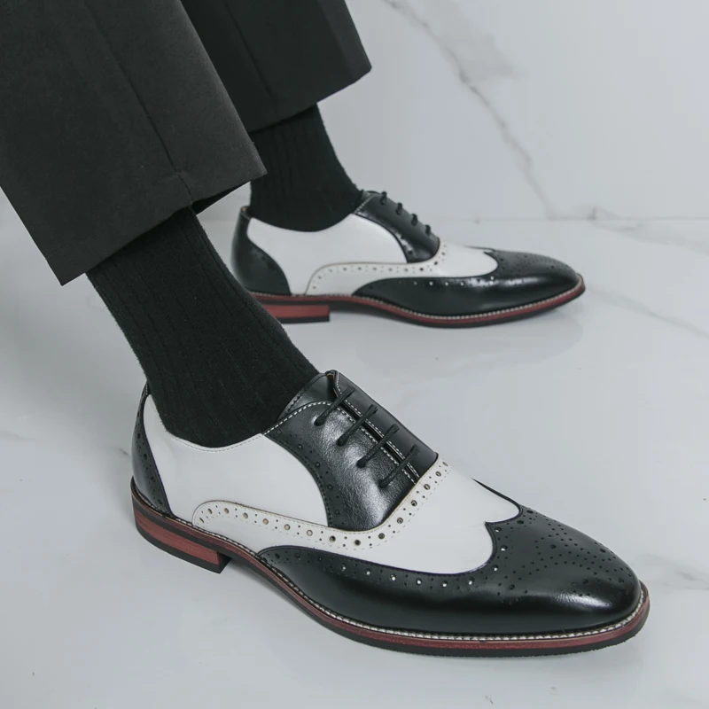 Spring New Men's Carved Breathable Pointed Business Leather Shoes Fashion Brand Men's Comfortable Lace Up Block Leather Shoes
Spring New Men's Carved Breathable Pointed Business Leather Shoes Fashion Brand Men's Comfortable Lace Up Block Leather Shoes