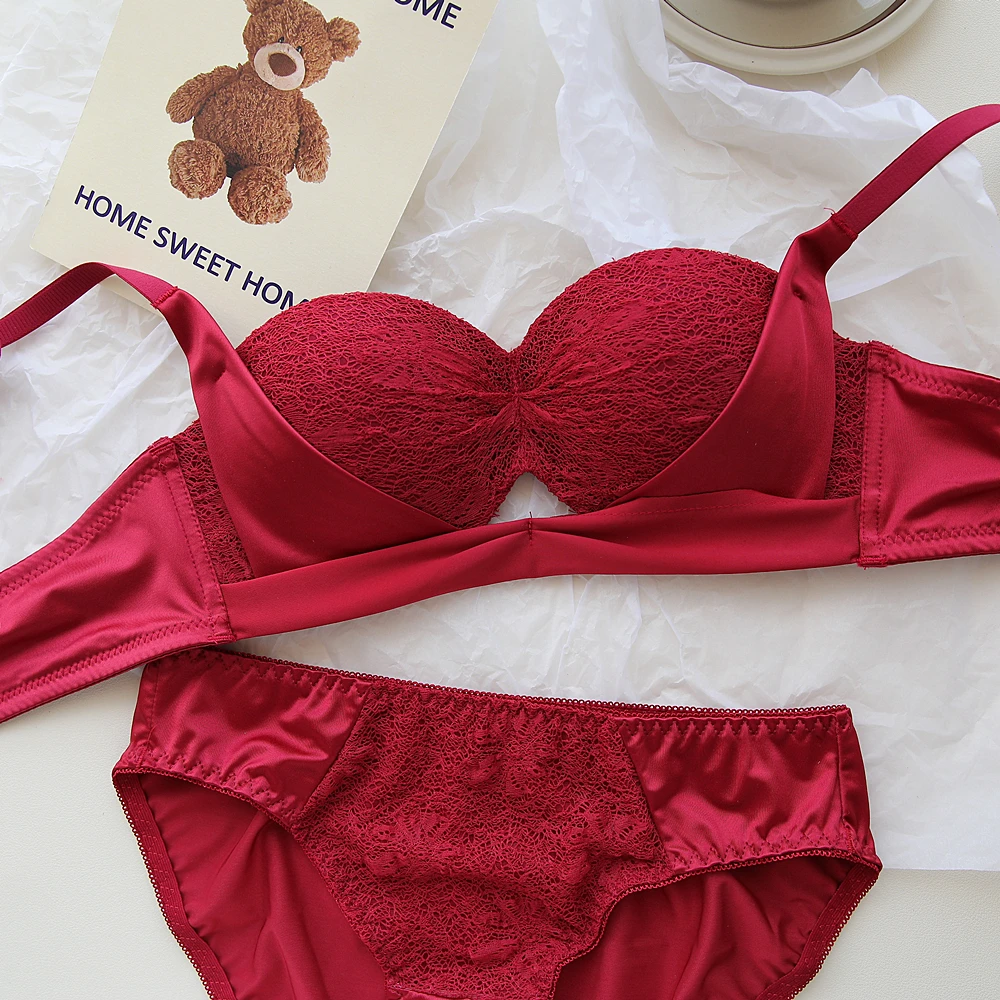Exquisite red lingerie women satin lift small breasts gathered sexy underwear hollow bubble texture non-steel ring bra set
Exquisite red lingerie women satin lift small breasts gathered sexy underwear hollow bubble texture non-steel ring bra set