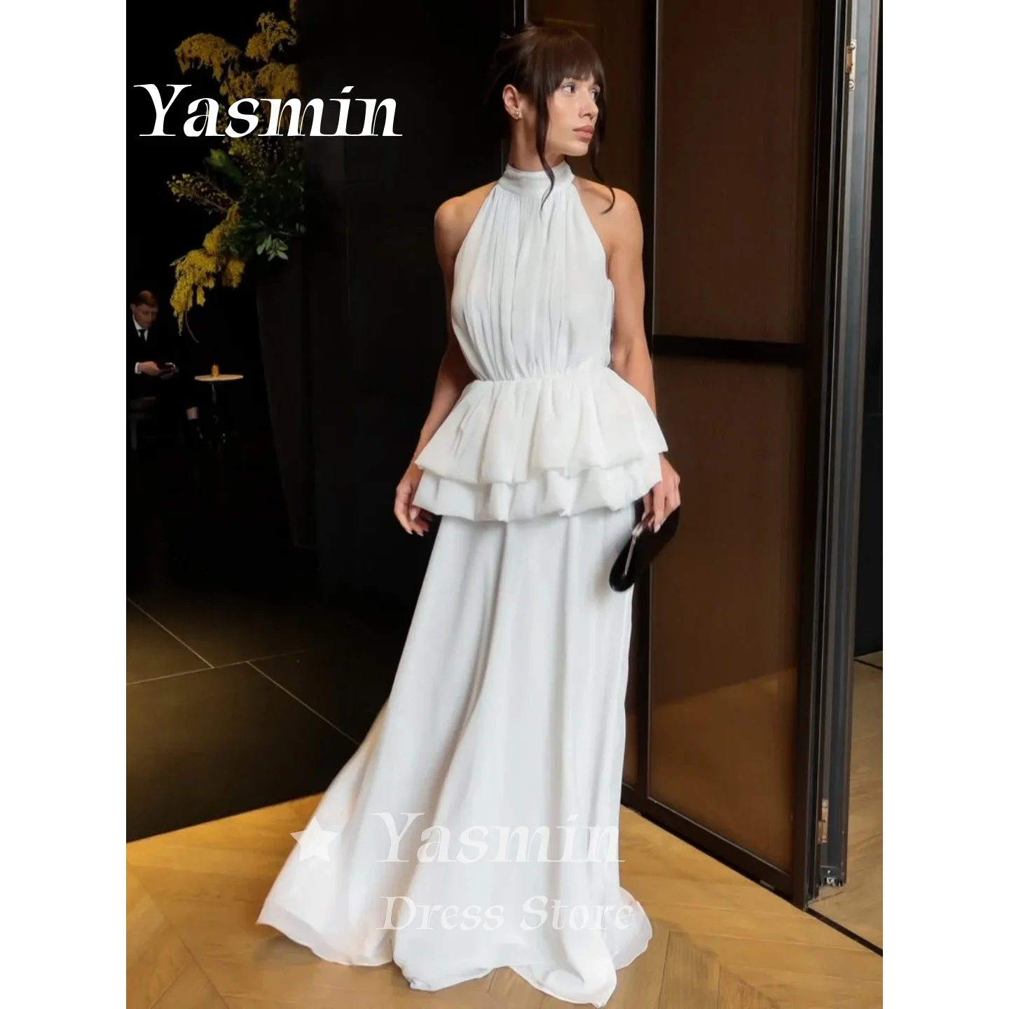 Luxury White Chiffon Prom Dress Saudi Women Halter Neck Sleeveless Peplum Tiered Formal Evening Gown Wedding Dress Customized
Luxury White Chiffon Prom Dress Saudi Women Halter Neck Sleeveless Peplum Tiered Formal Evening Gown Wedding Dress Customized