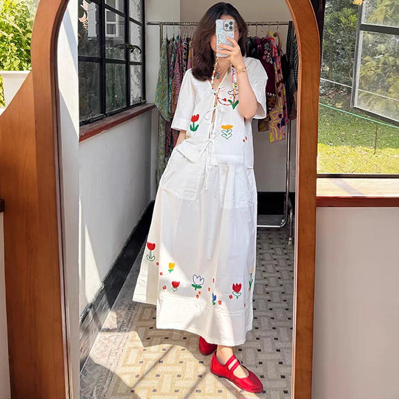 Summer Fashion Women's White Embroidered Flower Short Sleeve Shirt Long Skirt Set V-Neck Cotton Blend Seasonal Wear
Summer Fashion Women's White Embroidered Flower Short Sleeve Shirt Long Skirt Set V-Neck Cotton Blend Seasonal Wear