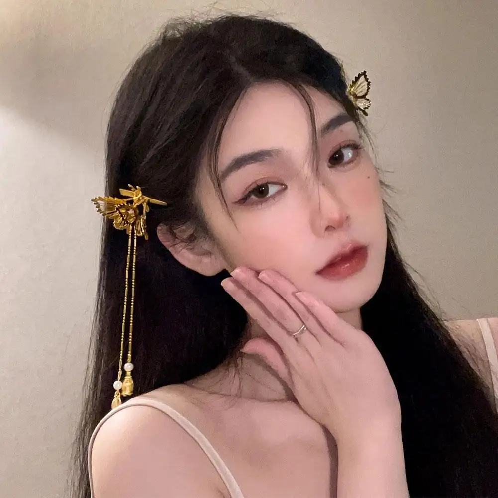 Gold Silver Moving Butterfly Hairpin Hollow Out Butterfly Clip Spring Stage Performance Hair Headdress Butterfly Wings M3E1
Gold Silver Moving Butterfly Hairpin Hollow Out Butterfly Clip Spring Stage Performance Hair Headdress Butterfly Wings M3E1