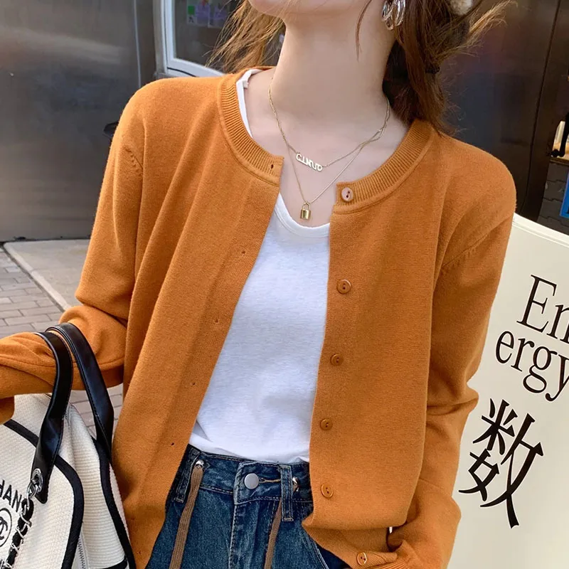 Knitwears Fashion O-Neck Knitted Sweater Women Cardigans Black Long Sleeve Knit Sweater Cardigan Women Tops Women Clothing Q1104
Knitwears Fashion O-Neck Knitted Sweater Women Cardigans Black Long Sleeve Knit Sweater Cardigan Women Tops Women Clothing Q1104