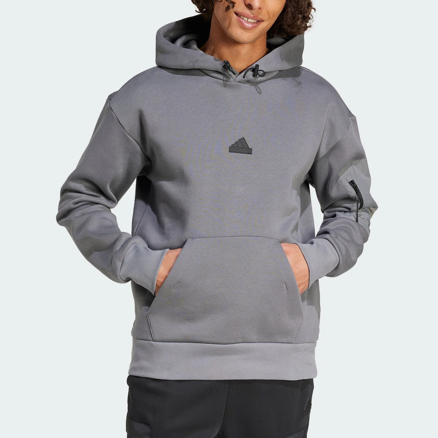 Оригинальная мужская толстовка adidas M CE FL HD свободного кроя для активного отдыха IY1518
Оригинальная мужская толстовка adidas M CE FL HD свободного кроя для активного отдыха IY1518