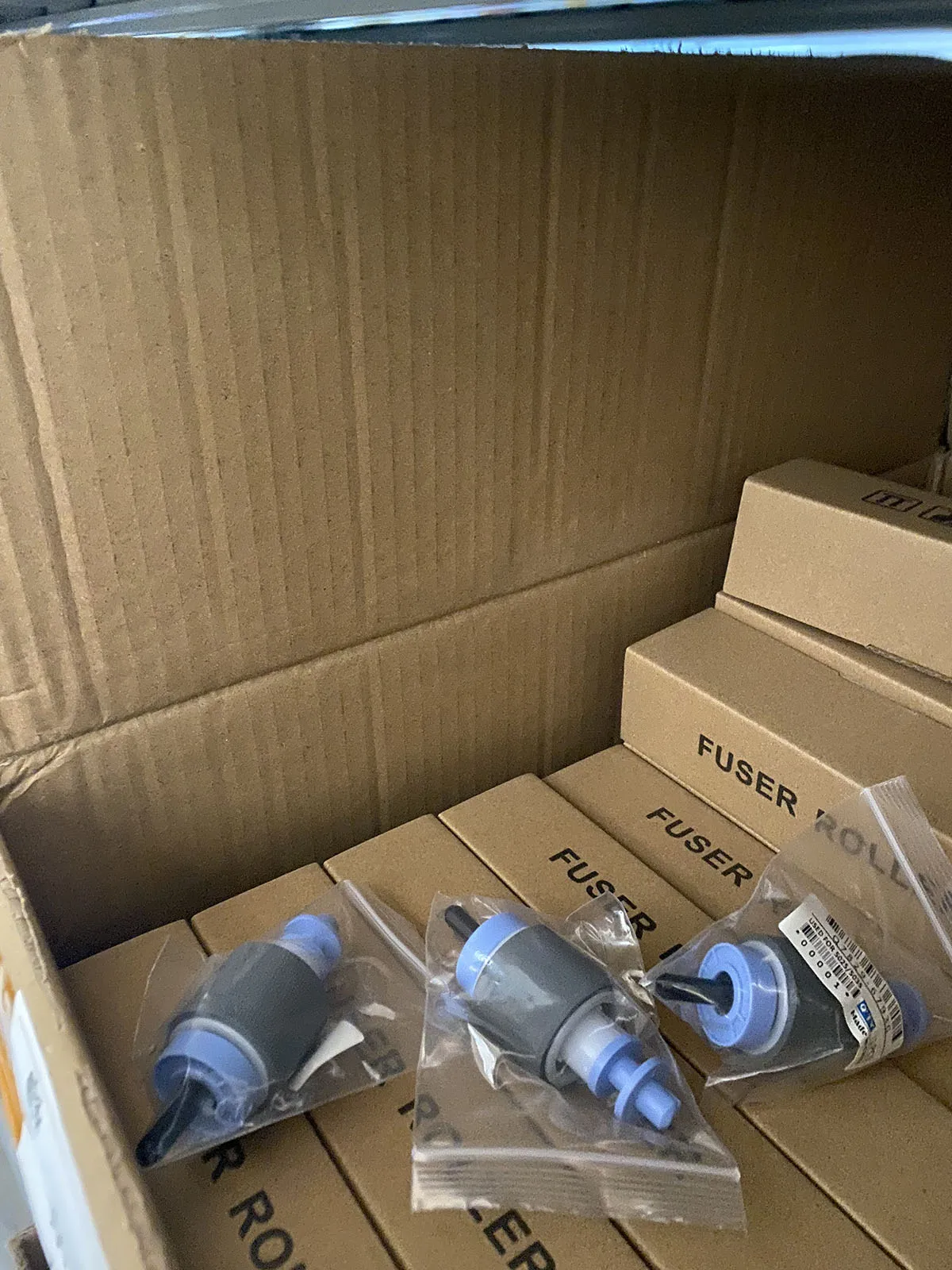 1X RM1-2998-000 Ролик захвата лотка 2 3 для HP LaserJet M5025 M5035 M5039 700 M712 M725/5025 5035 5039 712 725
1X RM1-2998-000 Ролик захвата лотка 2 3 для HP LaserJet M5025 M5035 M5039 700 M712 M725/5025 5035 5039 712 725