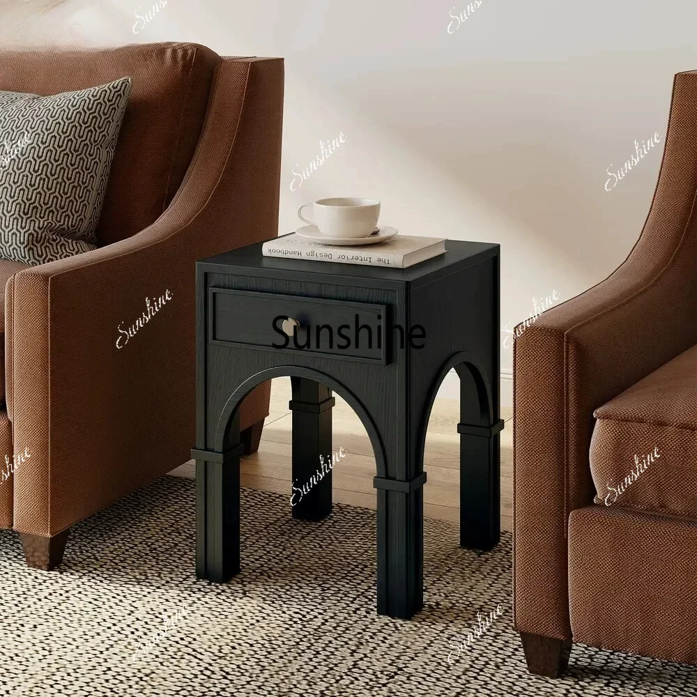 American retro solid wood edge few simple creative art small table
American retro solid wood edge few simple creative art small table
