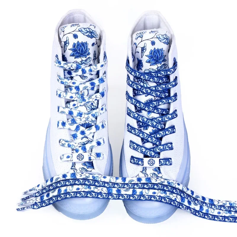 Board shoes, canvas, Chinese style trend, blue and white porcelain shoelaces, small white shoes, artistic flat shoelaces
Board shoes, canvas, Chinese style trend, blue and white porcelain shoelaces, small white shoes, artistic flat shoelaces