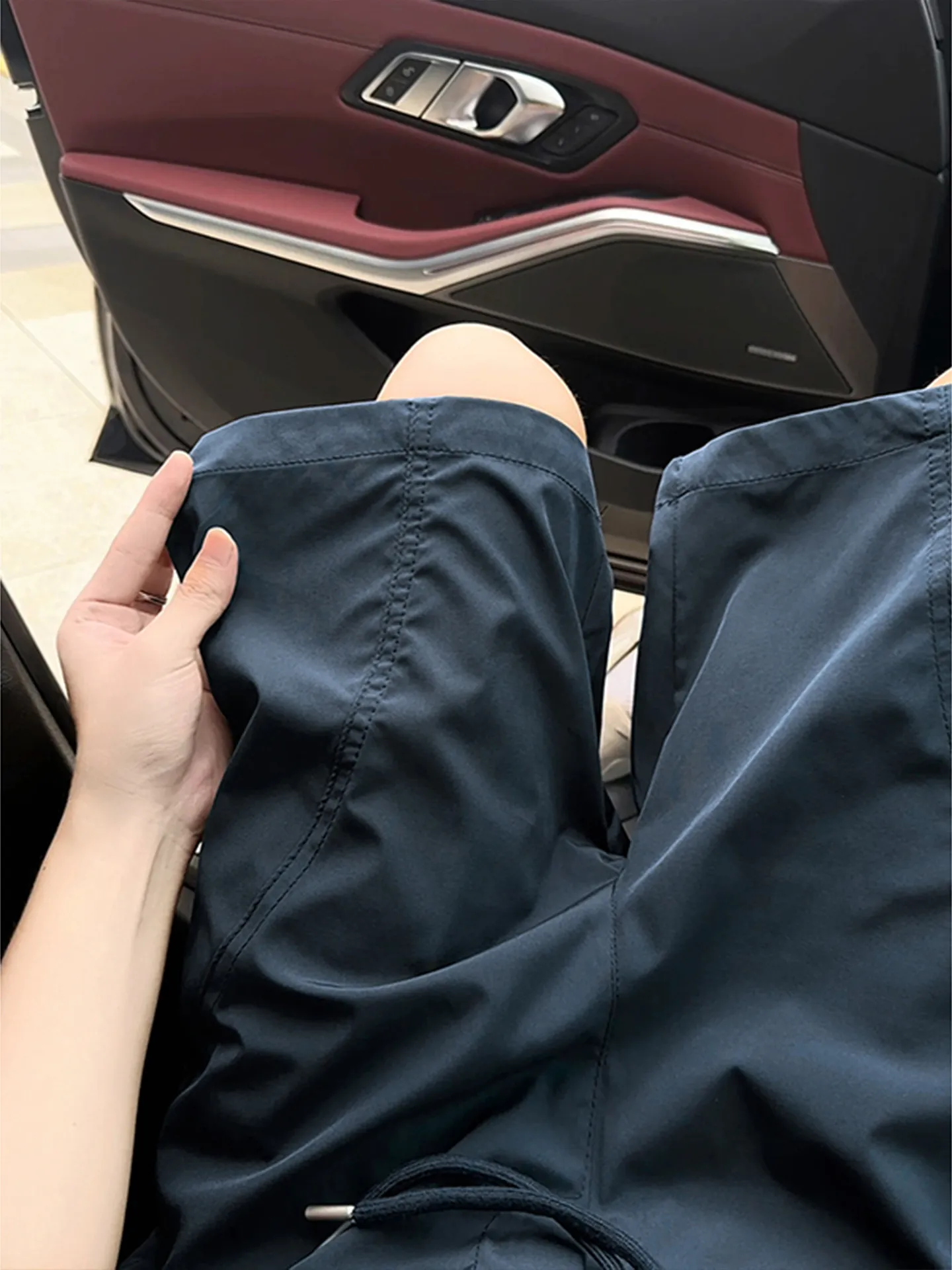 Bla Ice Silk Men's orts Summer Thin Qui Dry Beach Pants American Retro Outdoor Sports Fourths Trousers Loose Fit Elasti...
Bla Ice Silk Men's orts Summer Thin Qui Dry Beach Pants American Retro Outdoor Sports Fourths Trousers Loose Fit Elasti...