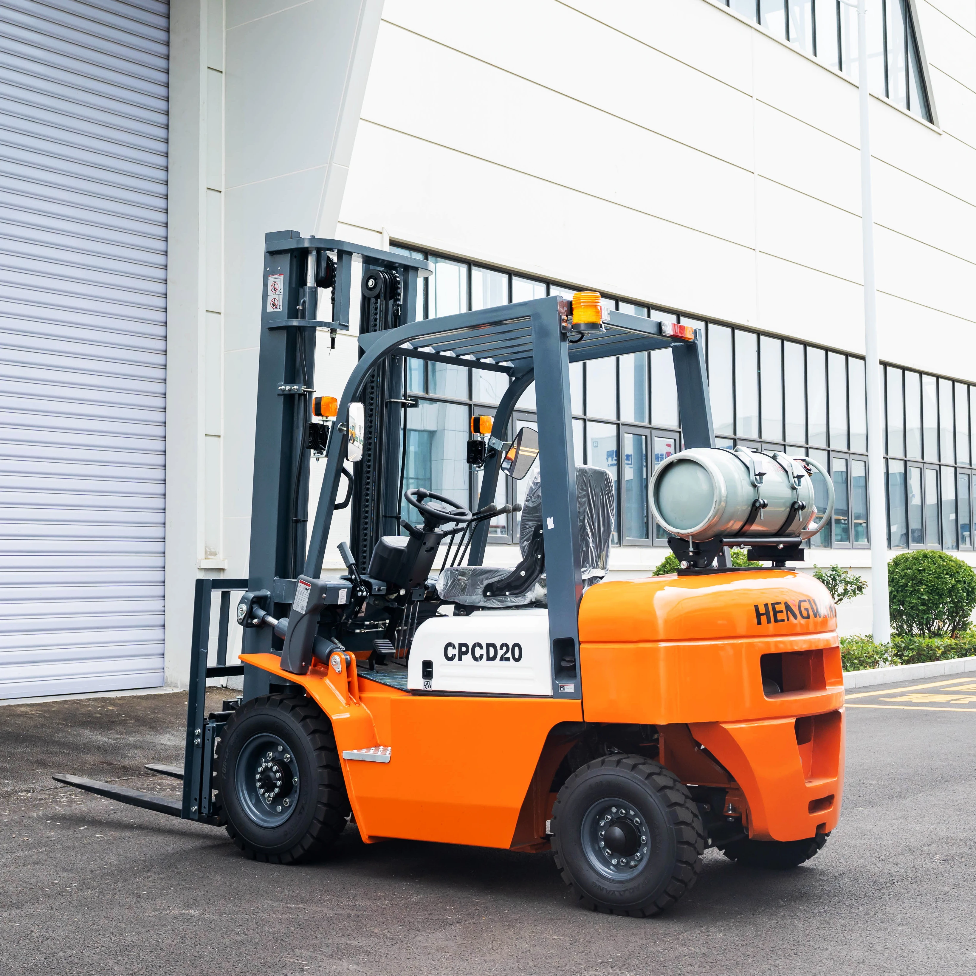 Professional 3 Ton Diesel Forklift Truck Heavy Duty Lift Truck for Factory Warehouse Port and Logistics Operations
Professional 3 Ton Diesel Forklift Truck Heavy Duty Lift Truck for Factory Warehouse Port and Logistics Operations