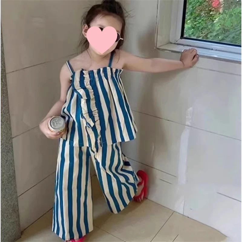 ZLYM-Children's Fashionable Striped Set Summer New Small and Medium Kids Lace Trim Camisole Top Casual Wide-leg Pants
ZLYM-Children's Fashionable Striped Set Summer New Small and Medium Kids Lace Trim Camisole Top Casual Wide-leg Pants