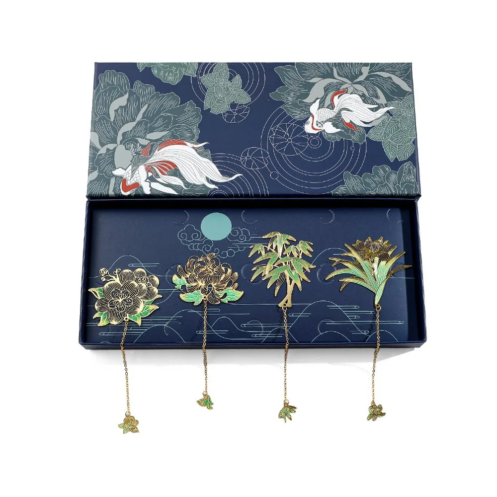 4pcs/set Hollow Brass Chinese Style Bookmarks Flower Pattern with Tassel Book Page Marker Retro Book Paginator Student
4pcs/set Hollow Brass Chinese Style Bookmarks Flower Pattern with Tassel Book Page Marker Retro Book Paginator Student