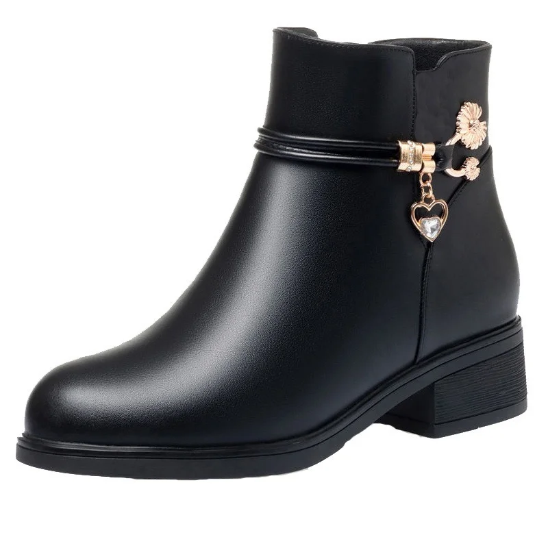 Winter Women's Boots Fashion Warm Mother's Boots Comfortable Short Boots New Women Boots Botas Woman Shoes zapatos de mujer
Winter Women's Boots Fashion Warm Mother's Boots Comfortable Short Boots New Women Boots Botas Woman Shoes zapatos de mujer