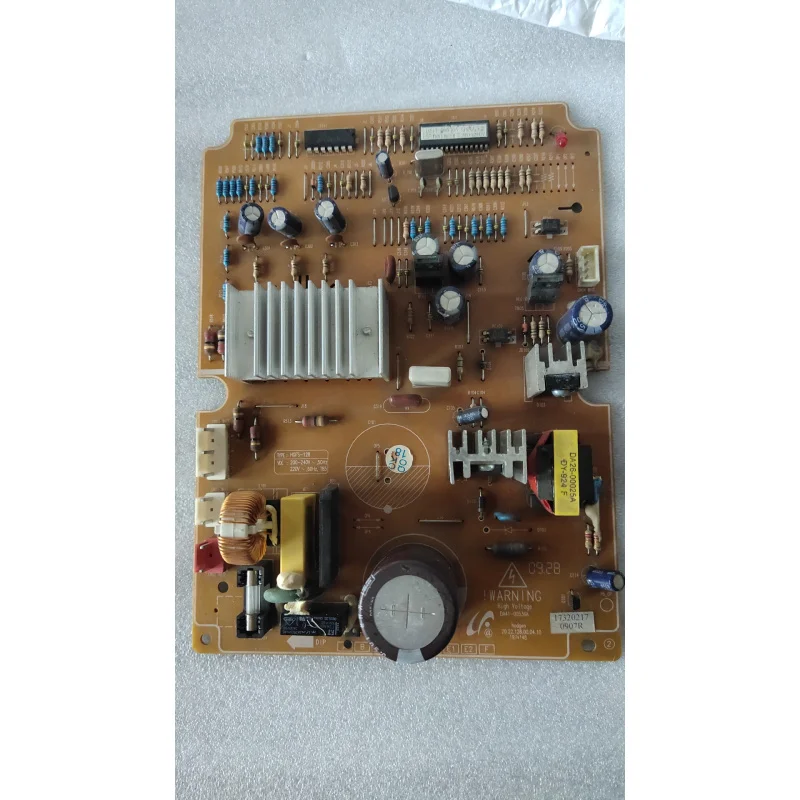 Для Samsung Drive DA41-00536A оригинальная разобранная инверторная плата холодильника 
Для Samsung Drive DA41-00536A оригинальная разобранная инверторная плата холодильника