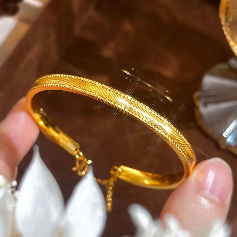 9999 24K Real Gold National Style Heavy Industry Tassel CNC Sparkling Cat Eye Bracelet Copper Coin Gourd Women's Bracelet Gift
9999 24K Real Gold National Style Heavy Industry Tassel CNC Sparkling Cat Eye Bracelet Copper Coin Gourd Women's Bracelet Gift