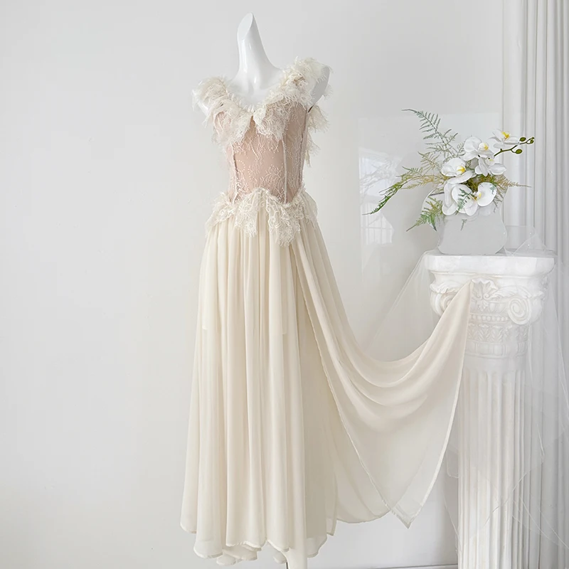 Lace Patchwork Lace-up Long Dress Women Evening Party High Waist Slim-fit Maxi Dress Female 2026 New Summer Sleeveless Dress
Lace Patchwork Lace-up Long Dress Women Evening Party High Waist Slim-fit Maxi Dress Female 2026 New Summer Sleeveless Dress