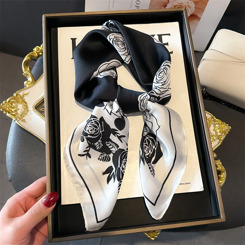 Floral Print New Fashion Luxury Brand Silk Square Scarf Women Satin Shawls Neckerchief Casual Scarves Bandana Hair Hjiab Foulard
Floral Print New Fashion Luxury Brand Silk Square Scarf Women Satin Shawls Neckerchief Casual Scarves Bandana Hair Hjiab Foulard