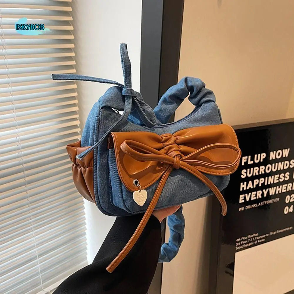 Korean Style Pleated Bow Tote Bag Pleated Strap Handbag Nylon Shoulder Bag Solid Color Minority Design Underarm Bag Outdoor
Korean Style Pleated Bow Tote Bag Pleated Strap Handbag Nylon Shoulder Bag Solid Color Minority Design Underarm Bag Outdoor