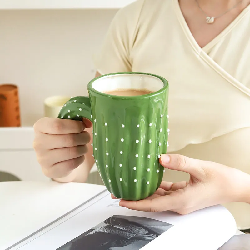 Cartoon Cactus Shape Mug, Ceramic Mark Cup, Cover Handle Spoon Breakfast Coffee Milk Tea Fruit Juice Household items, 400ml, 1Pc
Cartoon Cactus Shape Mug, Ceramic Mark Cup, Cover Handle Spoon Breakfast Coffee Milk Tea Fruit Juice Household items, 400ml, 1Pc