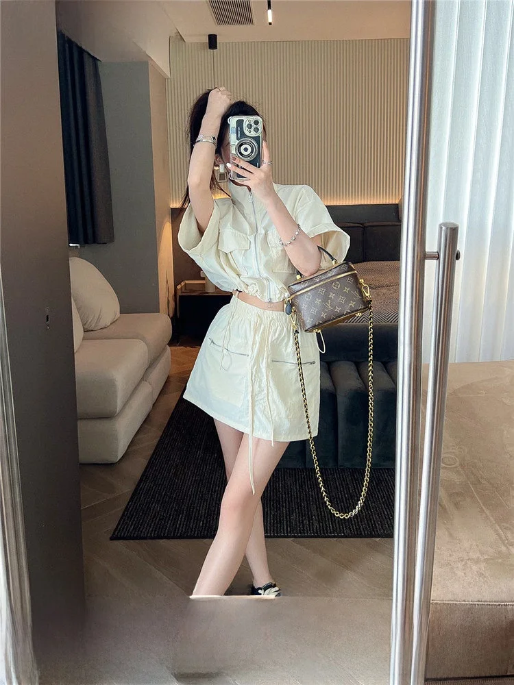 Fashionable Short Top Short Skirt Two-Piece Set Women Summer Casual Slimming Small Size Skirt Ensemble Trendy Polyester Fiber
Fashionable Short Top Short Skirt Two-Piece Set Women Summer Casual Slimming Small Size Skirt Ensemble Trendy Polyester Fiber