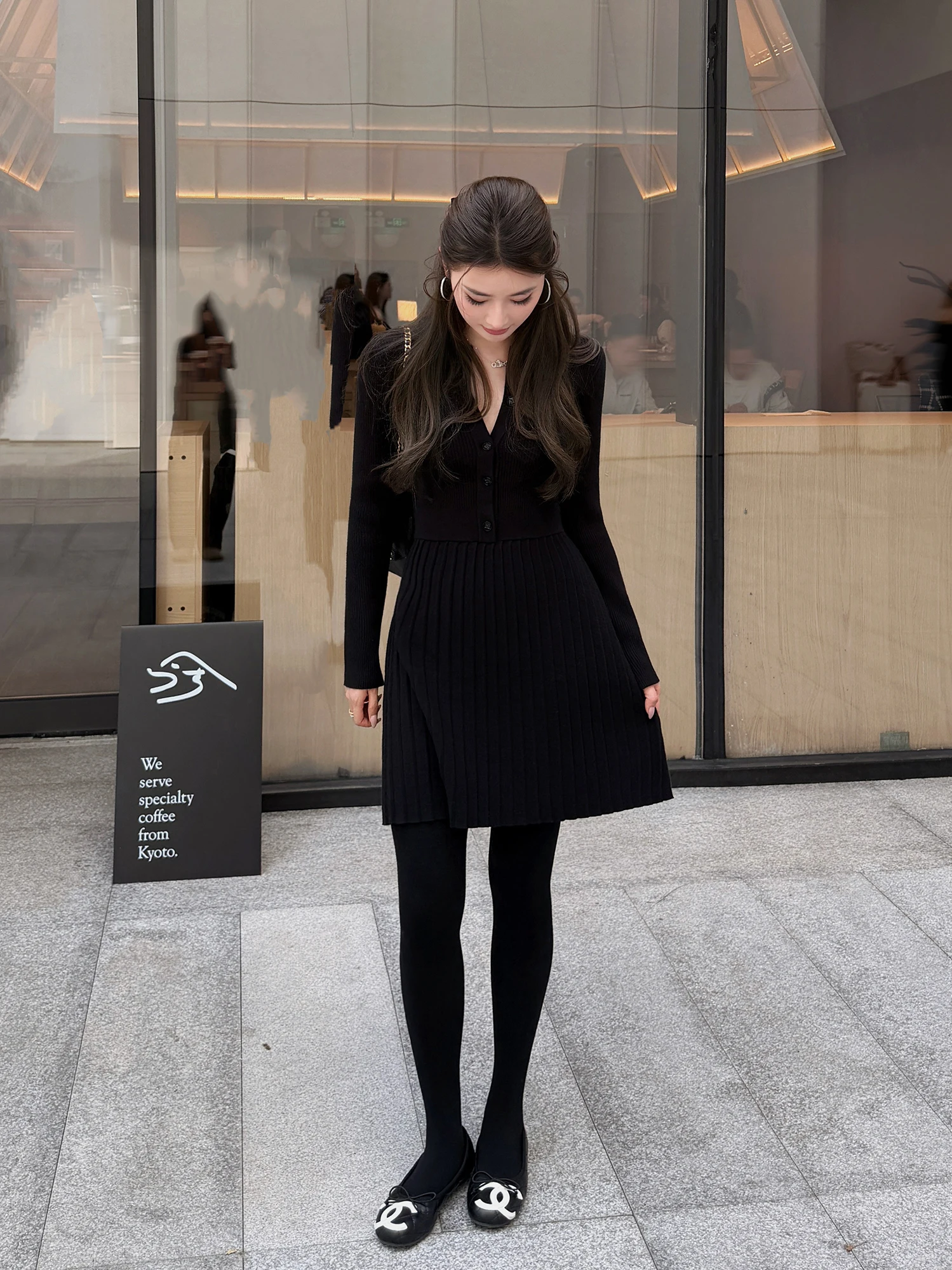 Elegant Woolen Knitted Puffy Dress Slimming Waist Design New Autumn Winter Fashion by Rubbit Chic Soft Breathable Long Sleeve
Elegant Woolen Knitted Puffy Dress Slimming Waist Design New Autumn Winter Fashion by Rubbit Chic Soft Breathable Long Sleeve