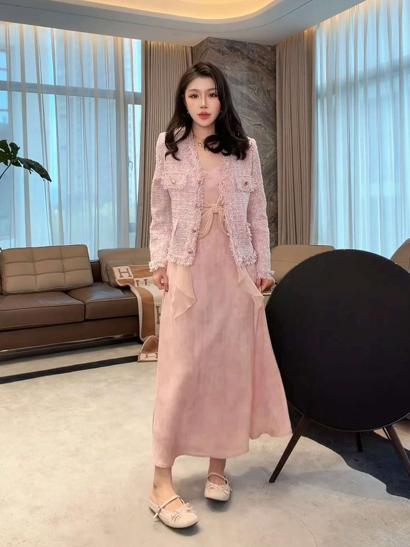 Lao Yang Family Clothes Sweet Plum Fragrance 2026 Spring New Coarse Tweed Fashionable Short Outerwear Women's Fashion
Lao Yang Family Clothes Sweet Plum Fragrance 2026 Spring New Coarse Tweed Fashionable Short Outerwear Women's Fashion