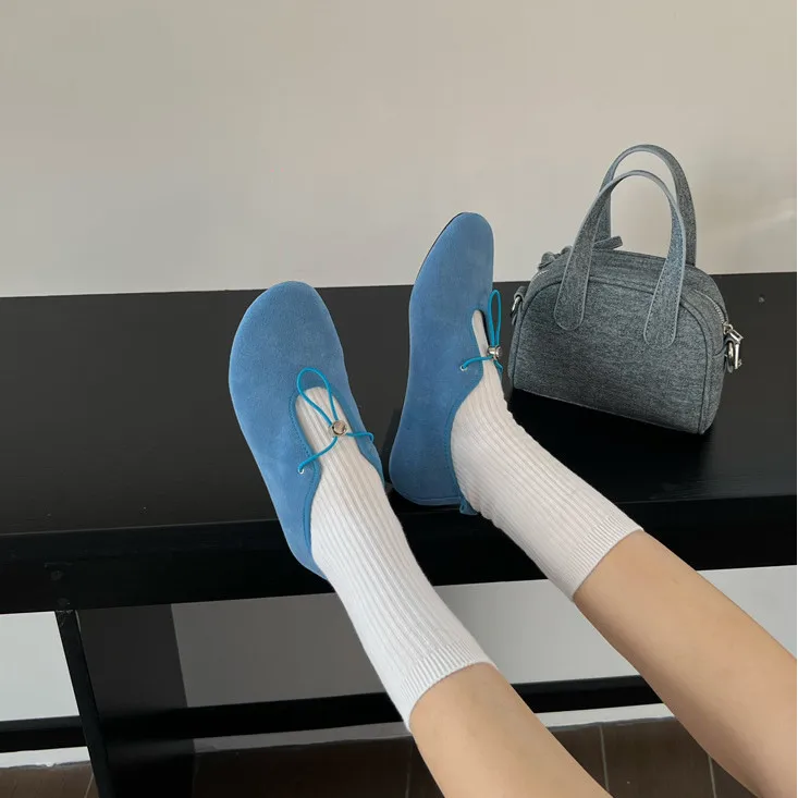 IPPEUM балетки для женщин, новинка 2023 года, модные синие бархатные балетки с круглым носком на плоской подошве
IPPEUM балетки для женщин, новинка 2023 года, модные синие бархатные балетки с круглым носком на плоской подошве