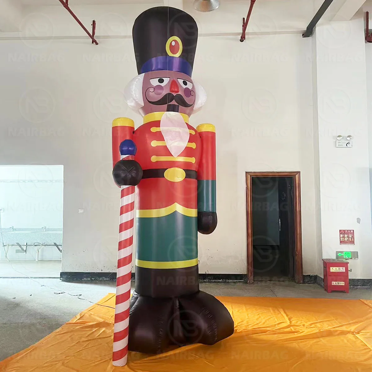 Factory Custom 4m 6m 8m Outdoor Christmas Defender Inflatable Detachable Christmas Defender Inflatable Doll Cartoon Decor
Factory Custom 4m 6m 8m Outdoor Christmas Defender Inflatable Detachable Christmas Defender Inflatable Doll Cartoon Decor