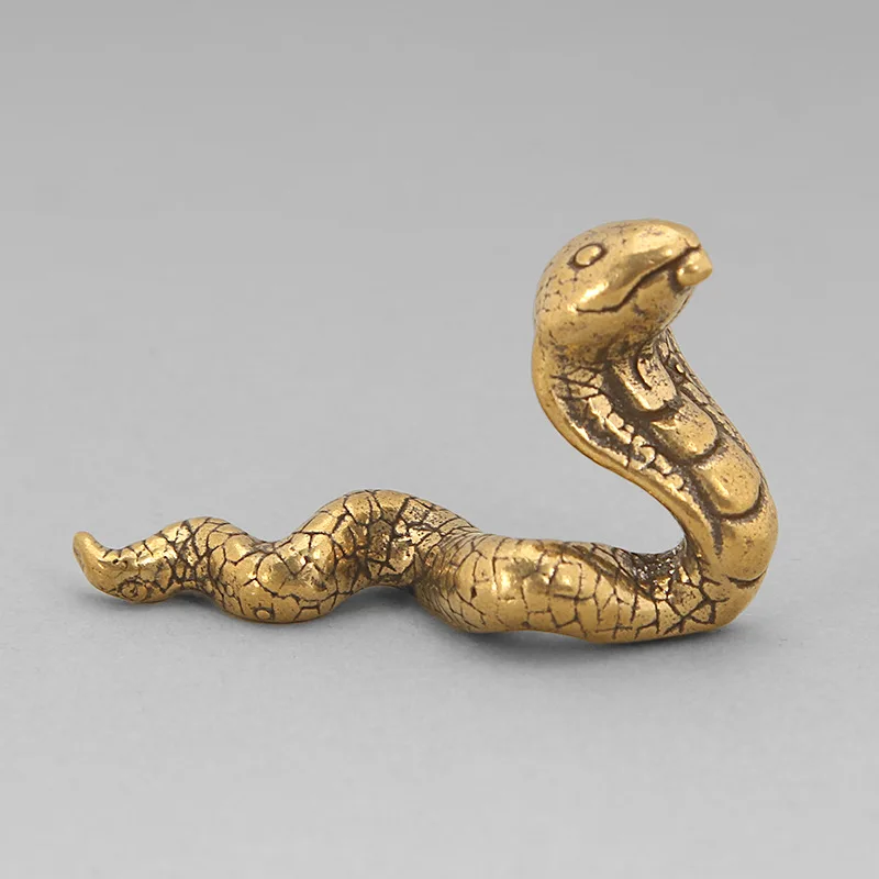 Solid 3D Ornament 12 Zodiac Copper Python Handheld Piece Vintage Creative Brass Snake Small Brassware
Solid 3D Ornament 12 Zodiac Copper Python Handheld Piece Vintage Creative Brass Snake Small Brassware