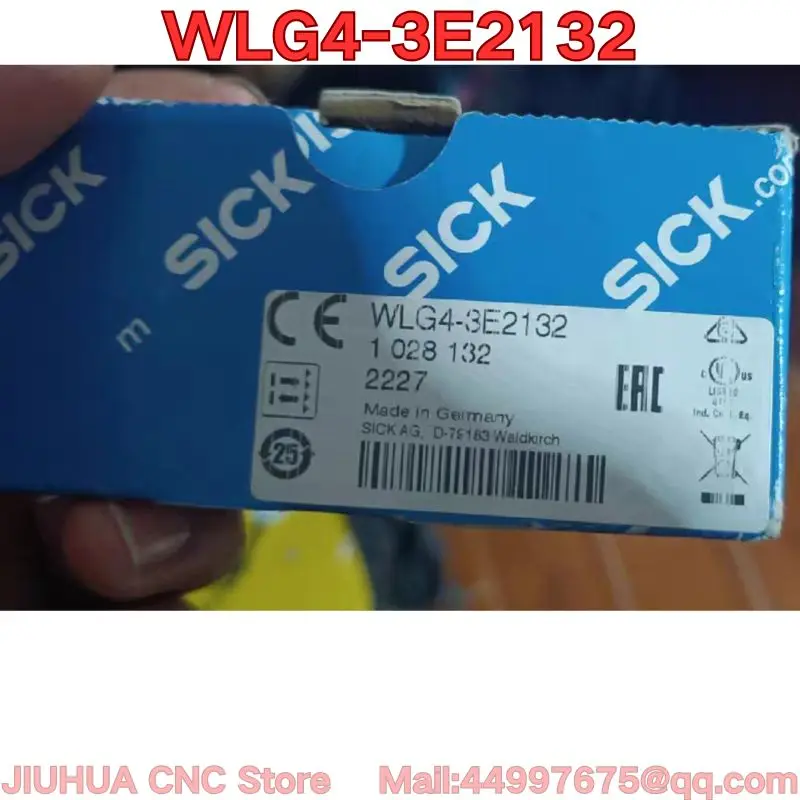 Совершенно новый фотоэлектрический переключатель WLG4-3E2132
Совершенно новый фотоэлектрический переключатель WLG4-3E2132