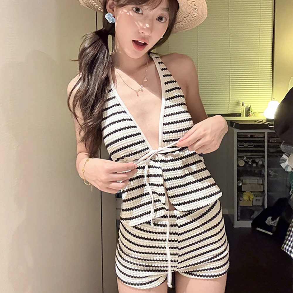 New Women's Bikini Swimsuit Retro Striped Minimalist Split Swimsuit High Waist Belly Covering Slimming Sweet Girl Swimsuit
New Women's Bikini Swimsuit Retro Striped Minimalist Split Swimsuit High Waist Belly Covering Slimming Sweet Girl Swimsuit
