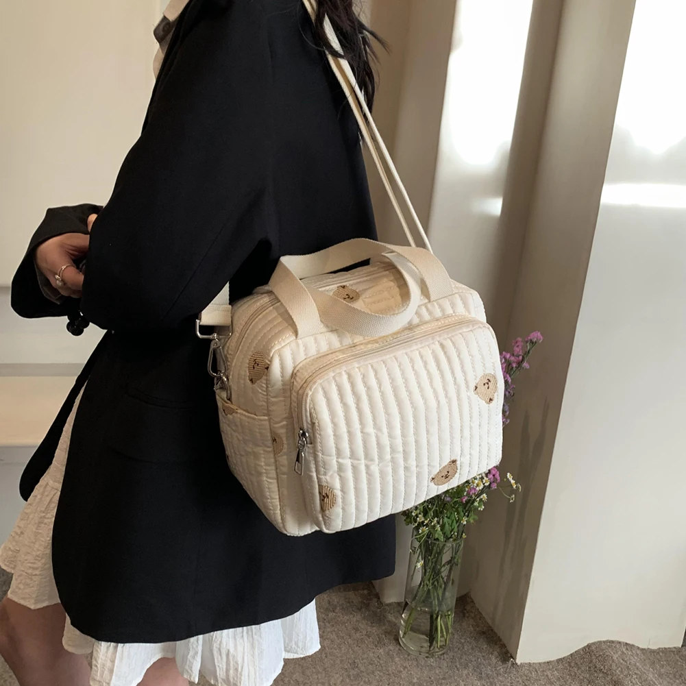 Стеганая сумка для мамы с медведем/цветом, многофункциональная дорожная сумка-тоут для подгузников, хлопковая сумка через плечо, сумка для подгузников с регулируемым ремешком 
Стеганая сумка для мамы с медведем/цветом, многофункциональная дорожная сумка-тоут для подгузников, хлопковая сумка через плечо, сумка для подгузников с регулируемым ремешком