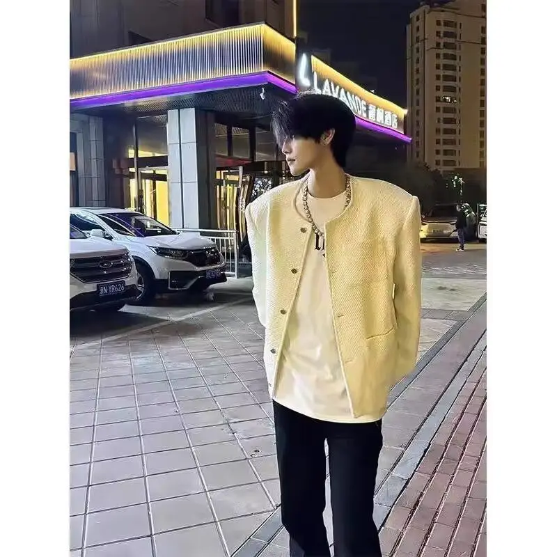 Свободное мужское пальто Jaet 2024, весенне-осеннее Sli Harajuku Street Faion, корейская версия, повседневное пальто-стойка Long Sve
Свободное мужское пальто Jaet 2024, весенне-осеннее Sli Harajuku Street Faion, корейская версия, повседневное пальто-стойка Long Sve