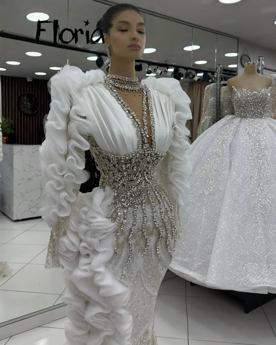 Floria White Elegant 2025 Prom Dresses Long Sleeve Ruffles Mermaid Wedding Reception Gowns Plus Size Celebrity Party Customized
Floria White Elegant 2025 Prom Dresses Long Sleeve Ruffles Mermaid Wedding Reception Gowns Plus Size Celebrity Party Customized
