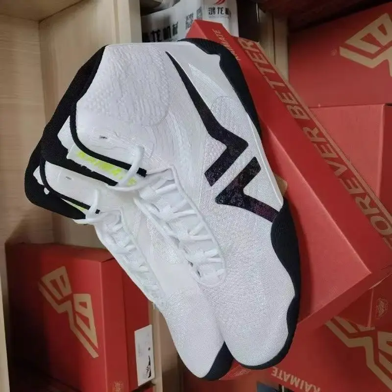 Original Brand Wrestling Shoe Men Women Fighting Shoes Anti-Slippery Gym Training Shoe High Top Indoor Sports Shoes For Unisex
Original Brand Wrestling Shoe Men Women Fighting Shoes Anti-Slippery Gym Training Shoe High Top Indoor Sports Shoes For Unisex