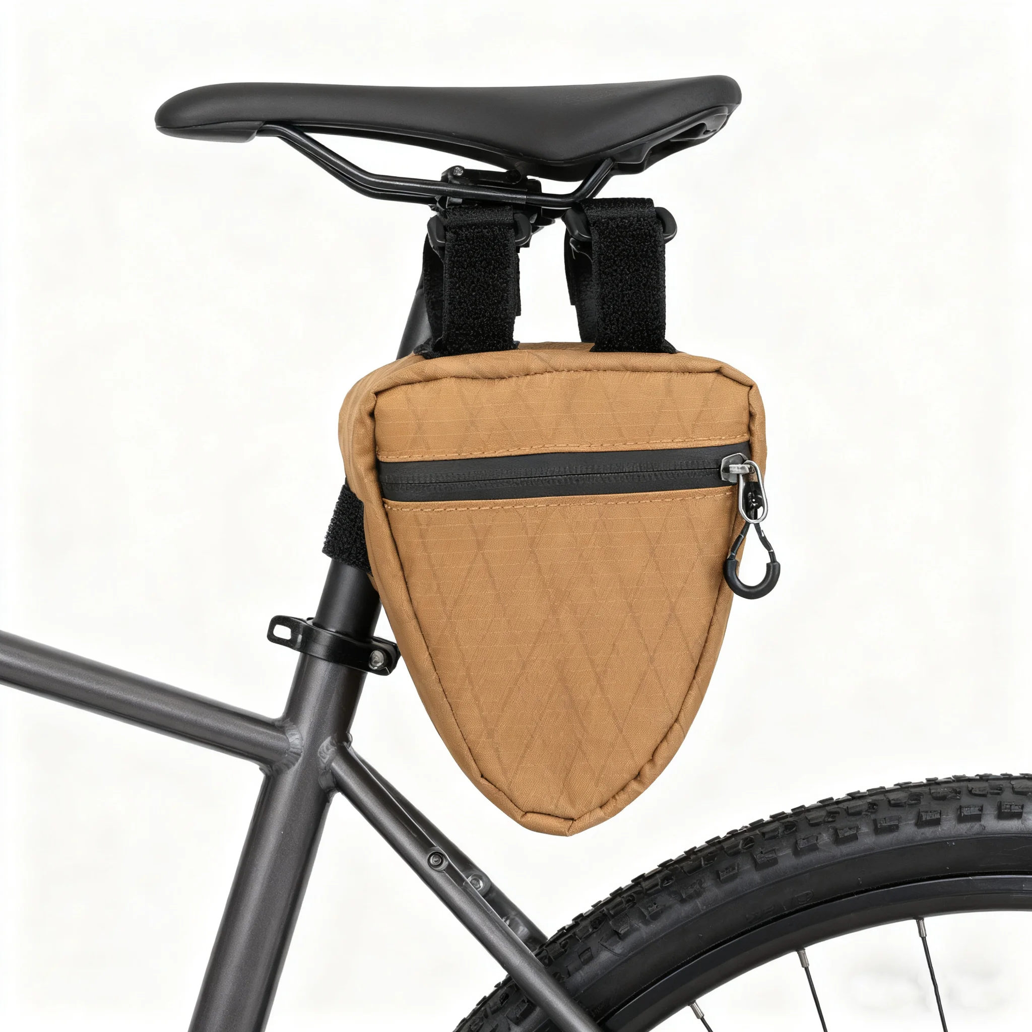 Сумка для езды на велосипеде, водонепроницаемая сумка для седла для горного велосипеда с самоблокирующейся ручкой, оборудование для хранения велосипедного оборудования для шоссейных велосипедов
Сумка для езды на велосипеде, водонепроницаемая сумка для седла для горного велосипеда с самоблокирующейся ручкой, оборудование для хранения велосипедного оборудования для шоссейных велосипедов