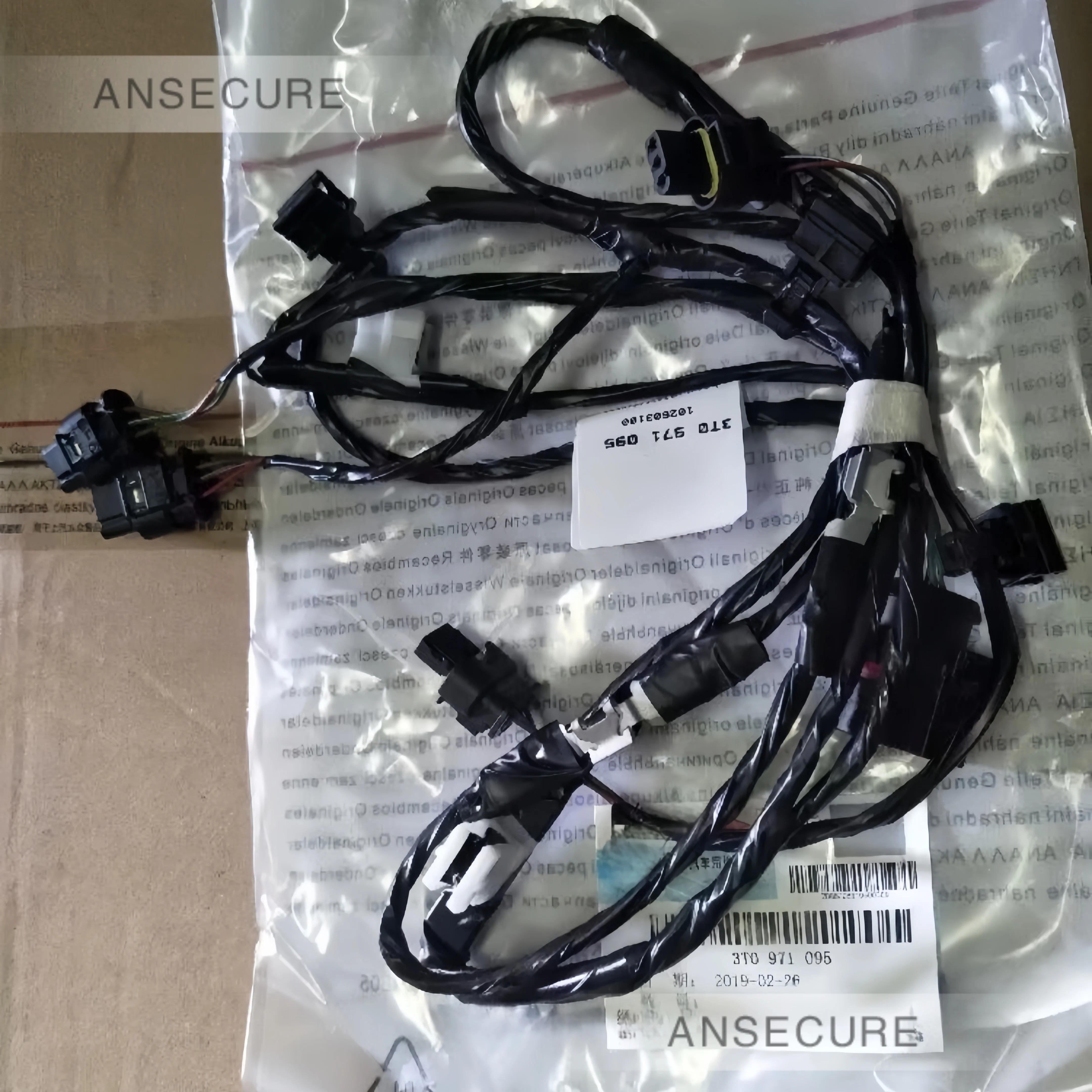 OEM Front Bumper 4 Parking Sensor Cable Wiring Harness For Skoda Superb MK2 2009-2013 3T0971095
OEM Front Bumper 4 Parking Sensor Cable Wiring Harness For Skoda Superb MK2 2009-2013 3T0971095