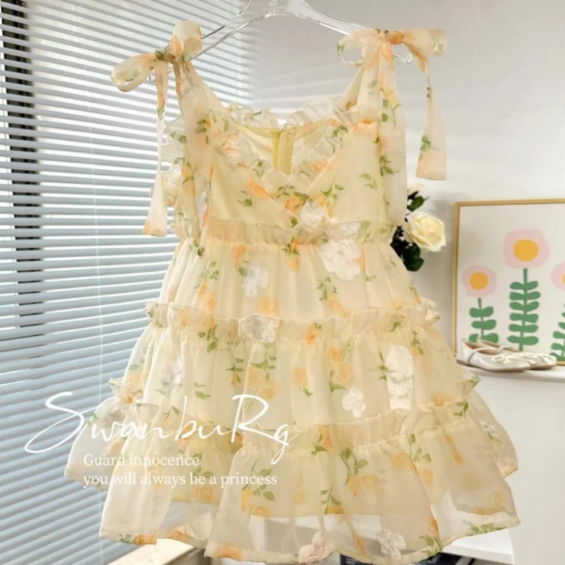 Summer New Girls' Fashionable Floral Suspender Skirt Super Fairy Lace Princess Dress
Summer New Girls' Fashionable Floral Suspender Skirt Super Fairy Lace Princess Dress
