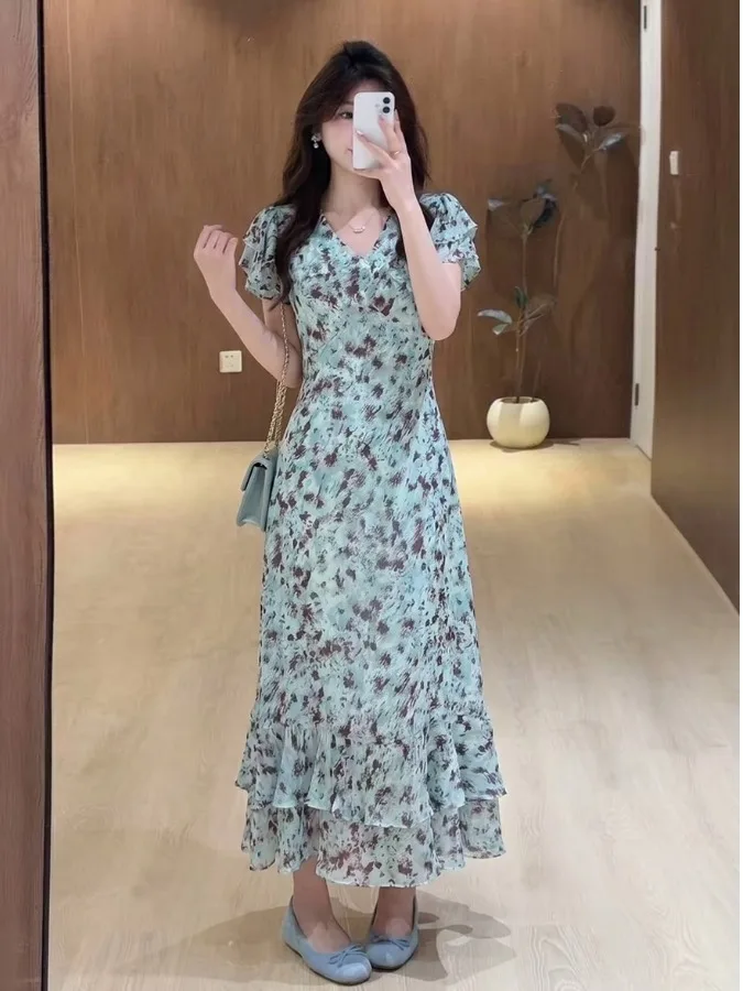plus Size Floral Print V-Neck Tie Waist A-Line Dress Women's Summer New Style City Commute High Waist Long Dress French Style
plus Size Floral Print V-Neck Tie Waist A-Line Dress Women's Summer New Style City Commute High Waist Long Dress French Style
