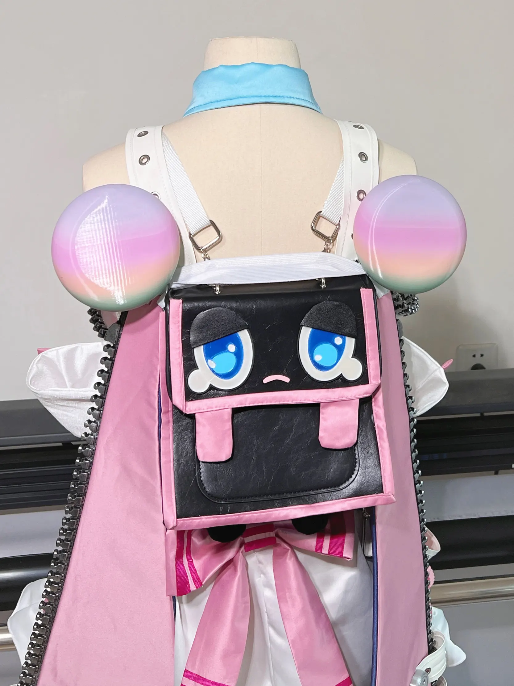 Chiz Neverness to Everness Cosplay Costume 2026 New Girl Sweet Lolita Dress Gloves Props Wig Halloween Party Chiz NTE Uniform
Chiz Neverness to Everness Cosplay Costume 2026 New Girl Sweet Lolita Dress Gloves Props Wig Halloween Party Chiz NTE Uniform