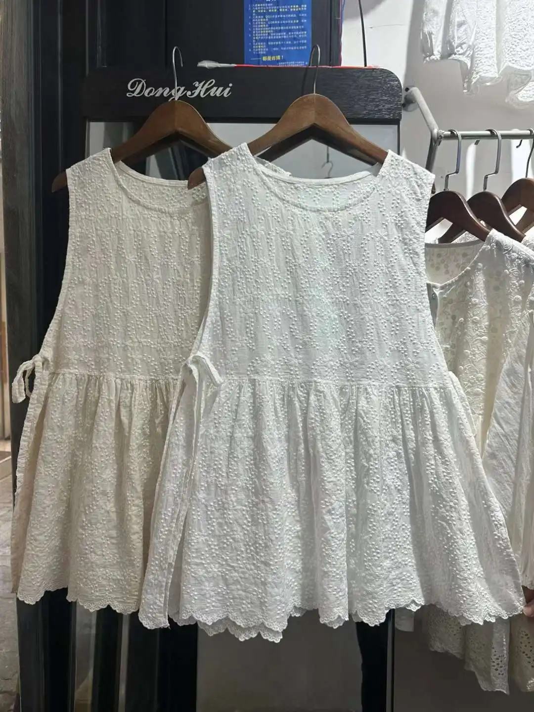 2025 Mori kei Clothing Lace Embroidery Vest for Women Summer Japanese Style Sweet Lace-up Pullover Mori Girl Tank Top
2025 Mori kei Clothing Lace Embroidery Vest for Women Summer Japanese Style Sweet Lace-up Pullover Mori Girl Tank Top