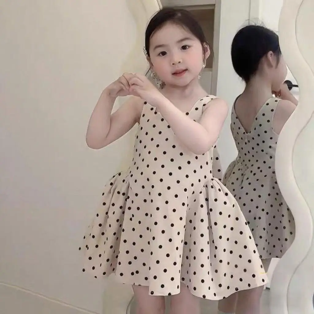 Toddler Baby Girls Vintage Beige Polka Dot Dress, Sleeveless Square Neck A-Line Sundress, Casual Summer Outfit for Little Girls
Toddler Baby Girls Vintage Beige Polka Dot Dress, Sleeveless Square Neck A-Line Sundress, Casual Summer Outfit for Little Girls