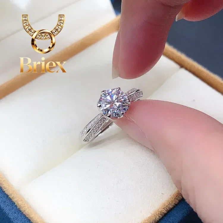 Briex Jewelry Solid 14K White Gold AU585 Platinum PT950 Moissan Diamond Ring Opening Adjustable One Carat Proposal Ring
Briex Jewelry Solid 14K White Gold AU585 Platinum PT950 Moissan Diamond Ring Opening Adjustable One Carat Proposal Ring