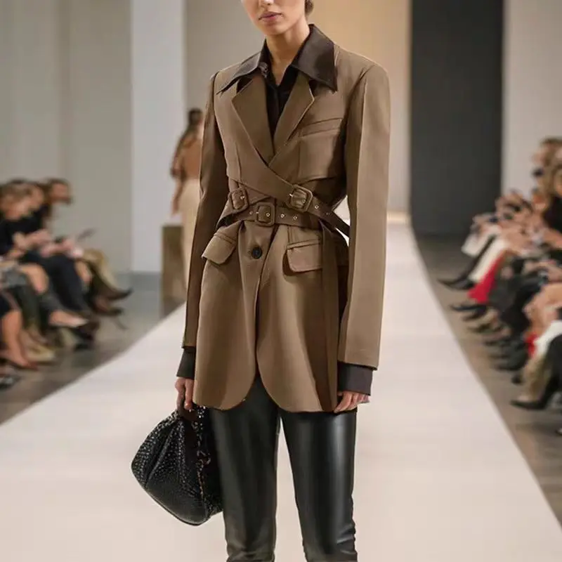 SuperAen Autumn and Winter New Asymmetrical Design Belt Waist Slim Long-sleeved Notched Casual Coats Fashion Vintage Khaki Coats
SuperAen Autumn and Winter New Asymmetrical Design Belt Waist Slim Long-sleeved Notched Casual Coats Fashion Vintage Khaki Coats